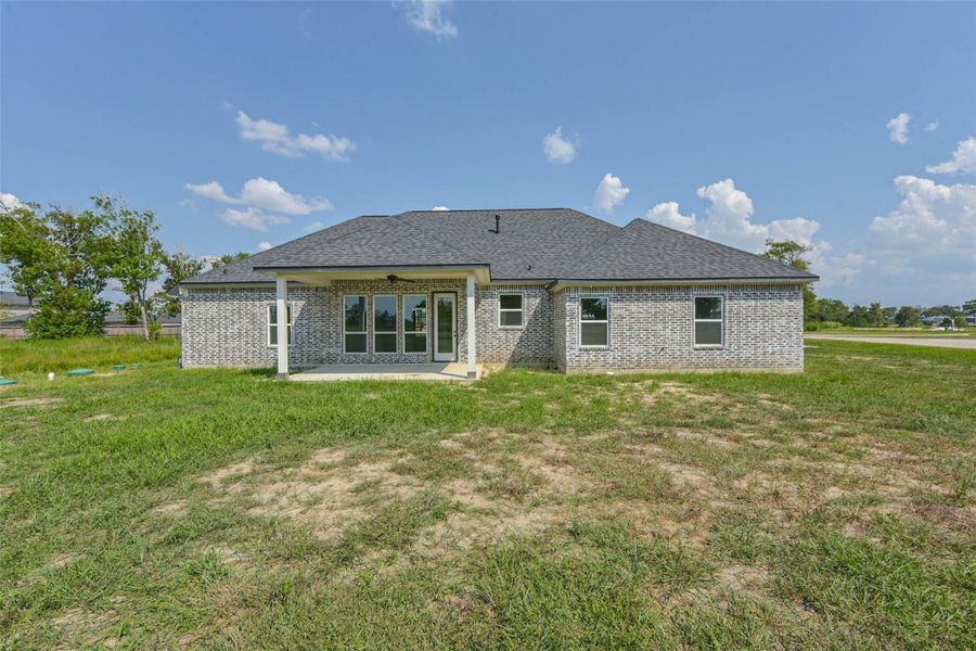 Exterior details and patio area of a home in , Baytown (Image 23).