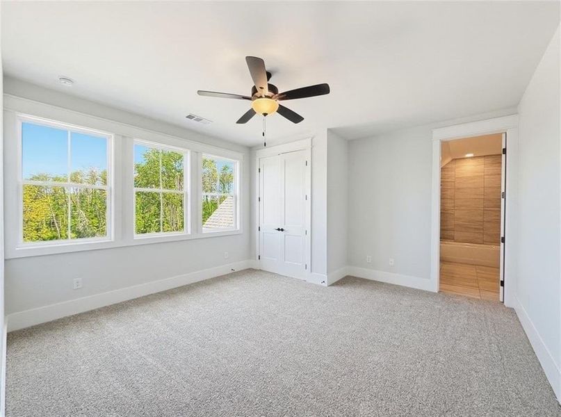 Spacious, unfurnished interior of a new home in , Rydal (Image 47).