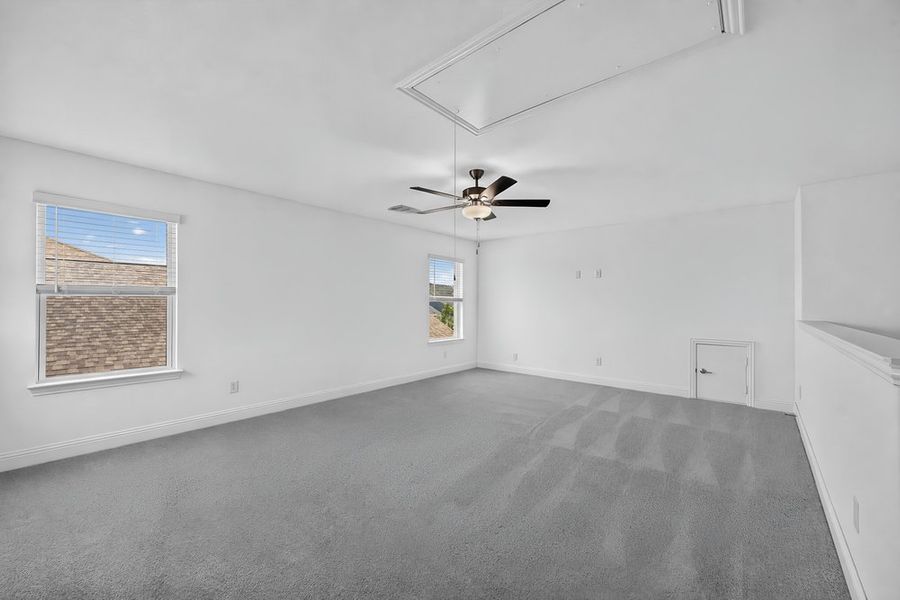 Spacious, unfurnished interior of a new home in Madero 50s, Fort Worth (Image 27).