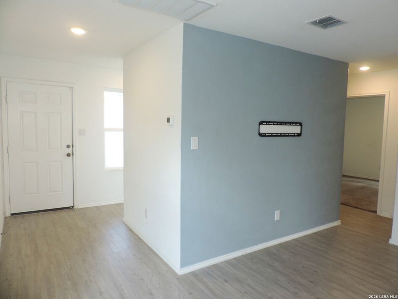 Spacious, unfurnished interior of a new home in Willow View, Converse (Image 19).
