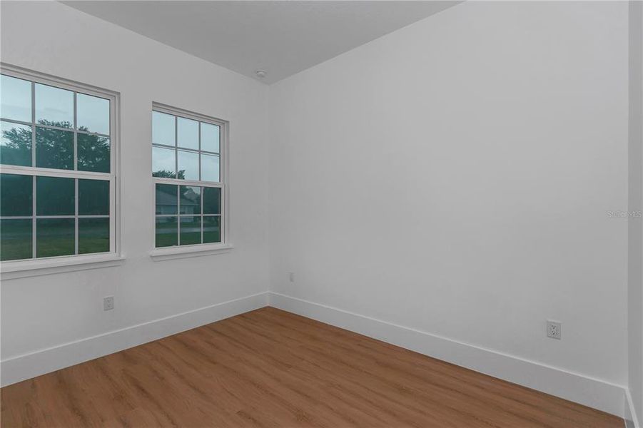 Spacious, unfurnished interior of a new home in , Ocala (Image 20).