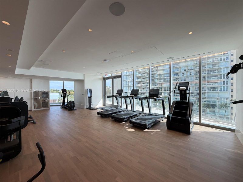 Community amenities in , Miami (Image 36).