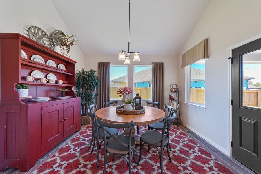 Dining Area Dining Area
