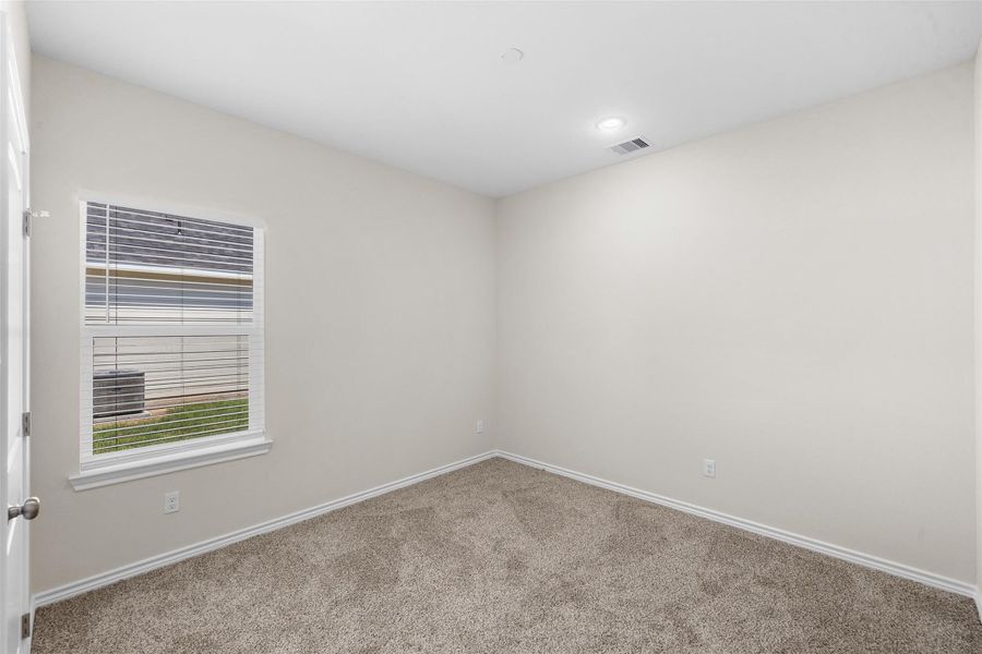 Spacious, unfurnished interior of a new home in , Columbus (Image 19).