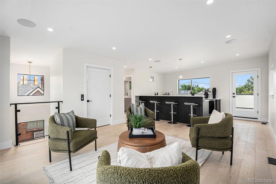 3rd level is an entertainer's dream