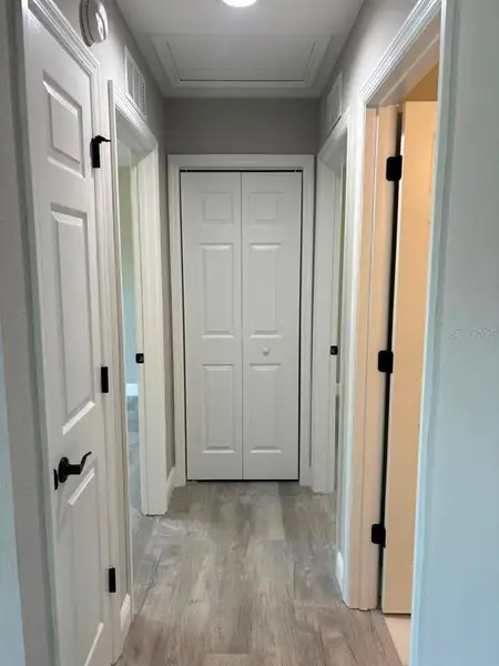 Spacious, unfurnished interior of a new home in , Dunnellon (Image 17).