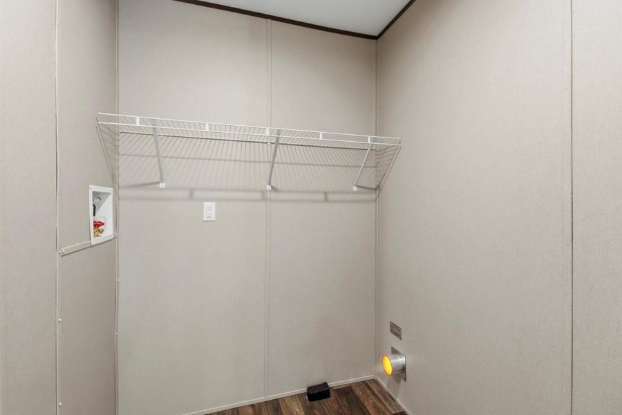 Spacious, unfurnished interior of a new home in , Cleveland (Image 27).