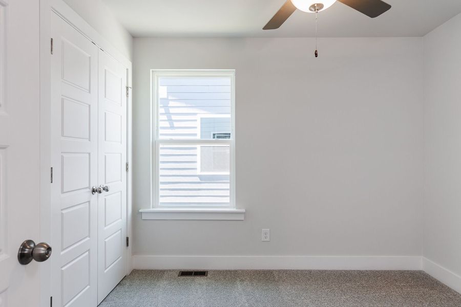 Spacious, unfurnished interior of a new home in Vaughan Farms, Angier (Image 24).