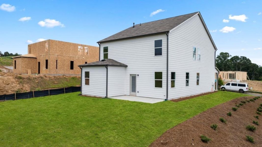 Exterior details and patio area of a home in Sheffield Highlands, Dallas (Image 18).