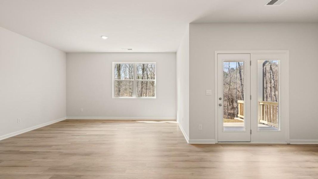 Spacious, unfurnished interior of a new home in South Wind, Union City (Image 22).