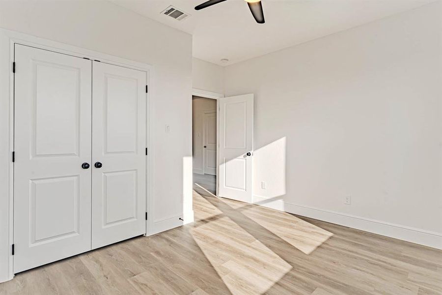 Spacious, unfurnished interior of a new home in , Granbury (Image 16). Spacious, unfurnished interior of a new home in , Granbury (Image 16).