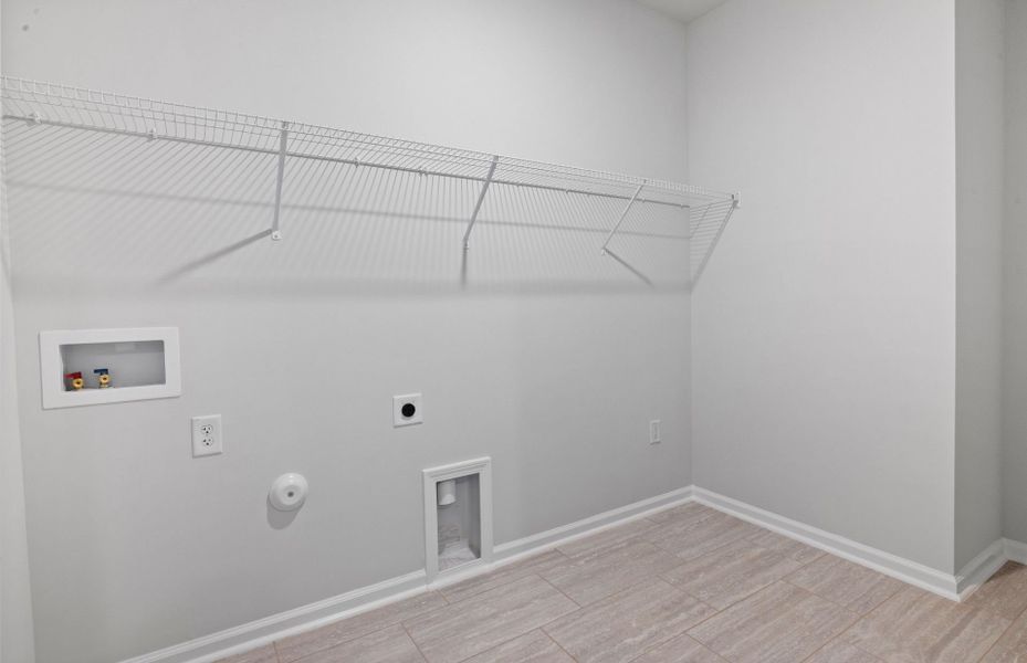 Spacious, unfurnished interior of a new home in Exchange at 401, Raleigh (Image 17).