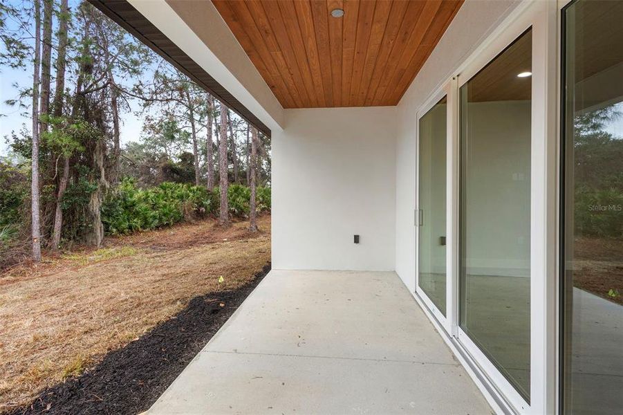 Exterior details and patio area of a home in , Eustis (Image 29).