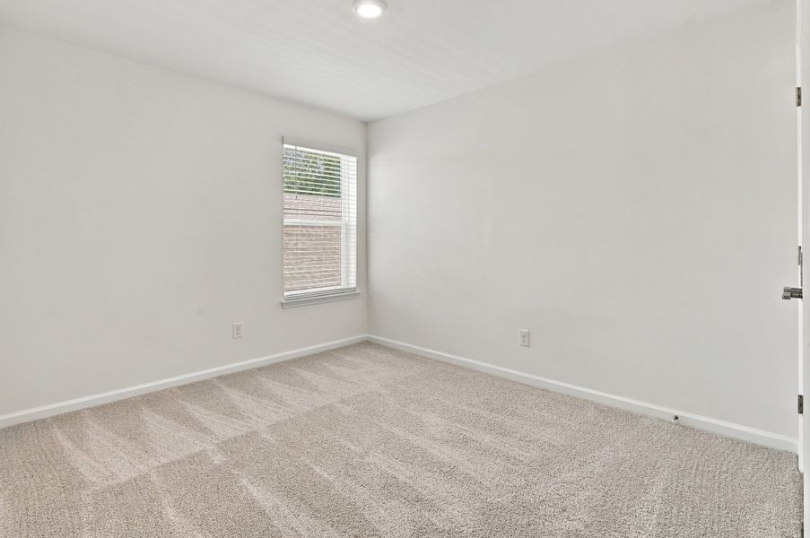 Spacious, unfurnished interior of a new home in The Groves of Berkeley, Moncks Corner (Image 30).