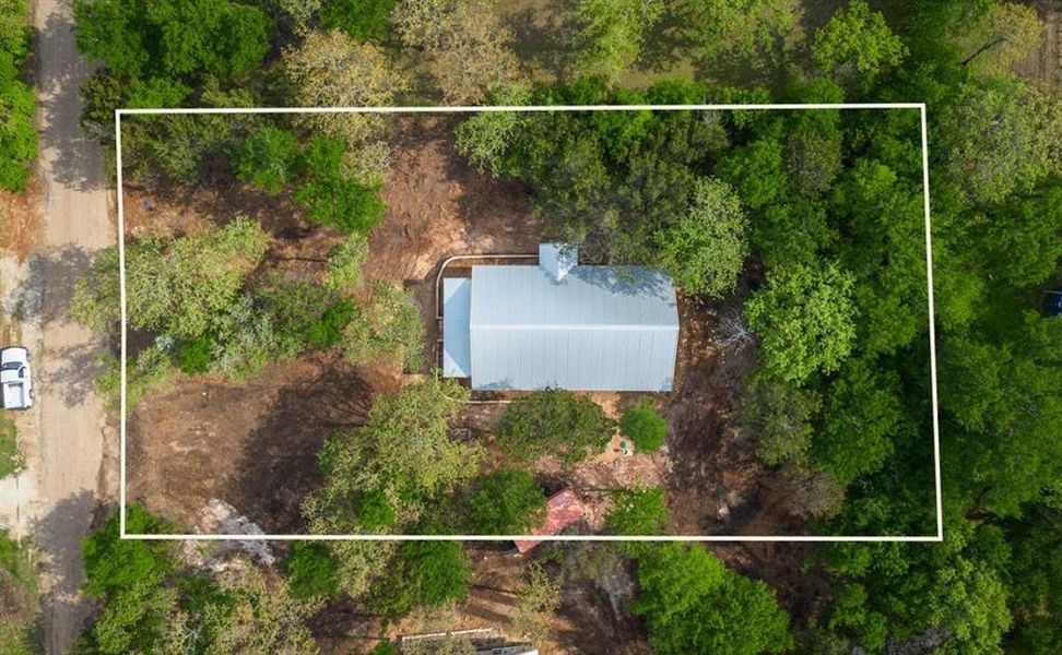 View of subject property featuring property parcel outlined