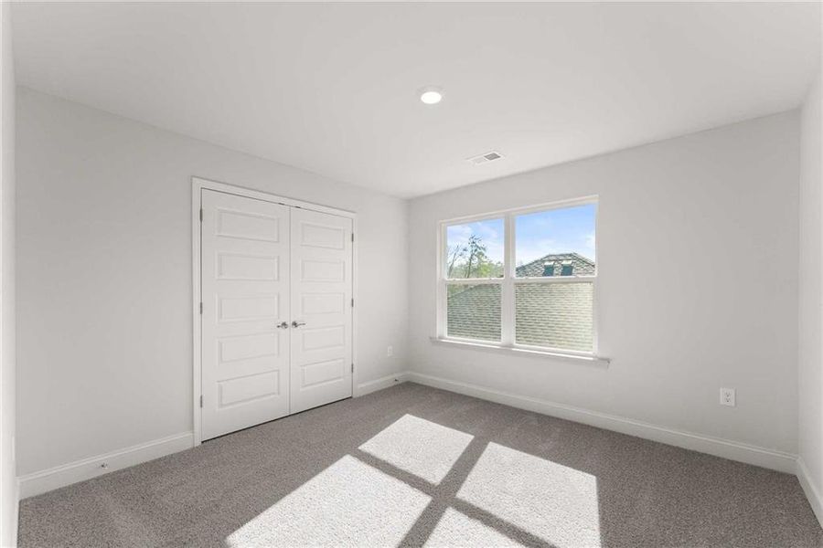 Spacious, unfurnished interior of a new home in Habersham Meadows, Demorest (Image 27).