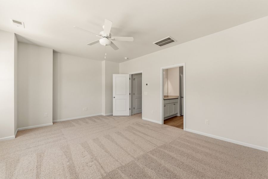 Spacious, unfurnished interior of a new home in Edwards Station, Taylors (Image 16). Spacious, unfurnished interior of a new home in Edwards Station, Taylors (Image 16).