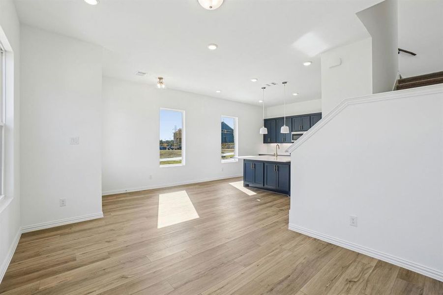 7-web-or-mls-1102 Bexar Ln-S1411-007 7-web-or-mls-1102 Bexar Ln-S1411-007