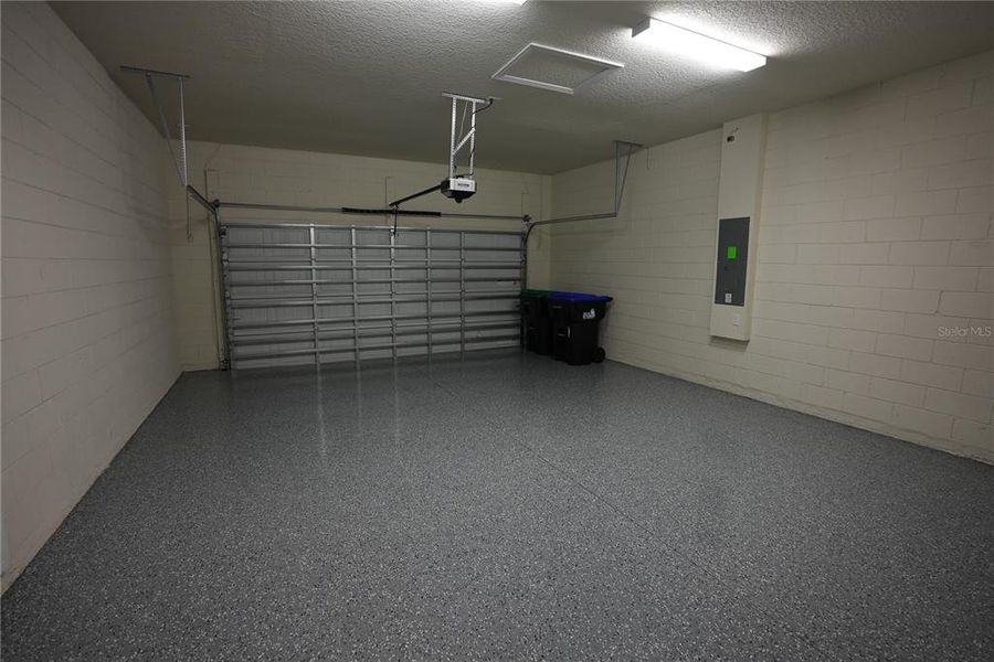 Spacious, unfurnished interior of a new home in Parkview Reserve, Orlando (Image 25).