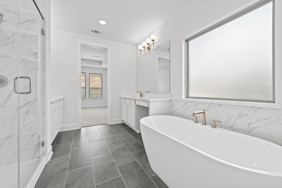 Representative image. Features, specifications, selections and colors may vary. Representative image. Features, specifications, selections and colors may vary.