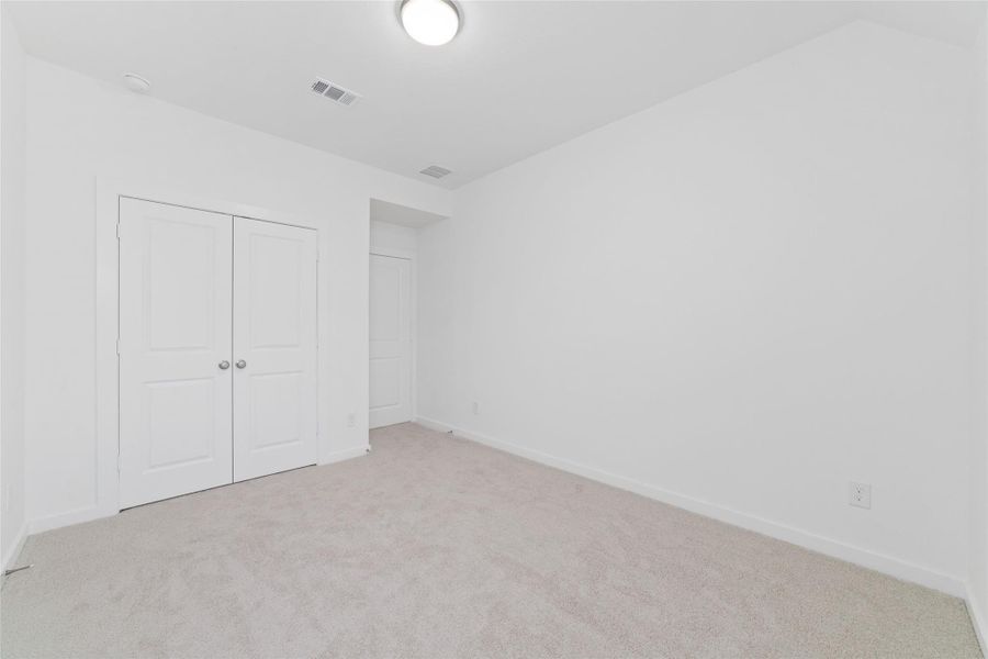 Spacious, unfurnished interior of a new home in Elyson, Katy (Image 22).