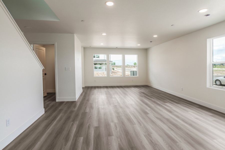 Spacious, unfurnished interior of a new home in Prairie Song, Windsor (Image 25). Spacious, unfurnished interior of a new home in Prairie Song, Windsor (Image 25).