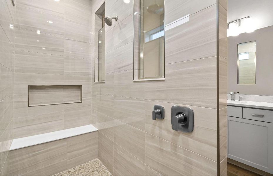 SEFL_DV_AAA_Stellar_Lot 01108 Owner's Ba