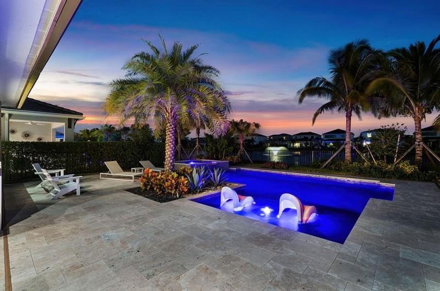 Exterior details and patio area of a home in , Palm Beach Gardens (Image 4).