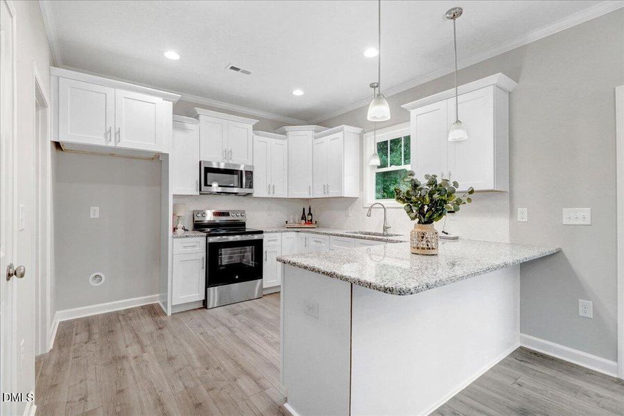 20-105 Baileys Pl-20