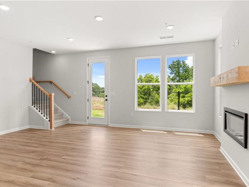 Spacious, unfurnished interior of a new home in Hemingway, Cumming (Image 12).