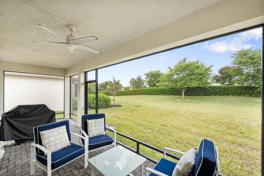 Exterior details and patio area of a home in , Port St. Lucie (Image 2).