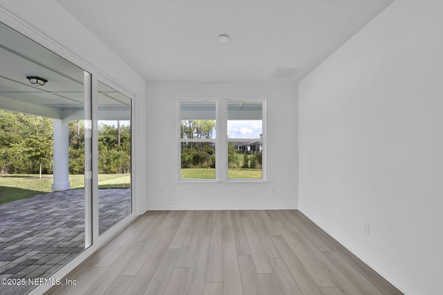 Spacious, unfurnished interior of a new home in Del Webb Nocatee, Ponte Vedra (Image 26).