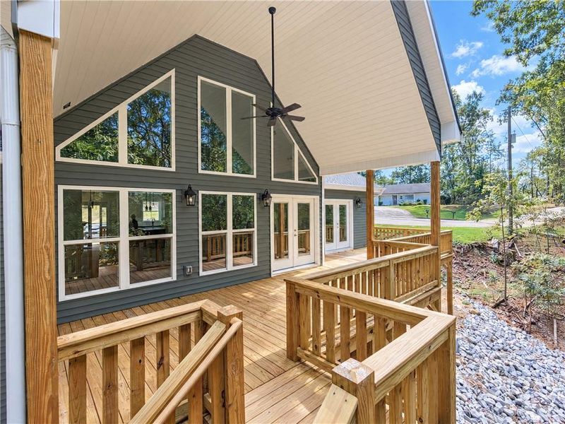 Exterior details and patio area of a home in , Gainesville (Image 26).