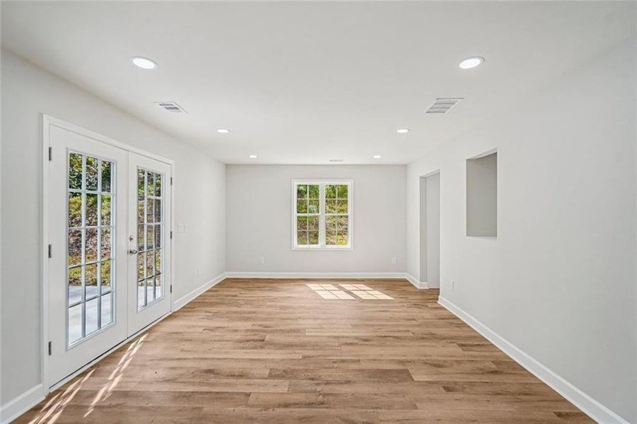 Spacious, unfurnished interior of a new home in , Grayson (Image 22).