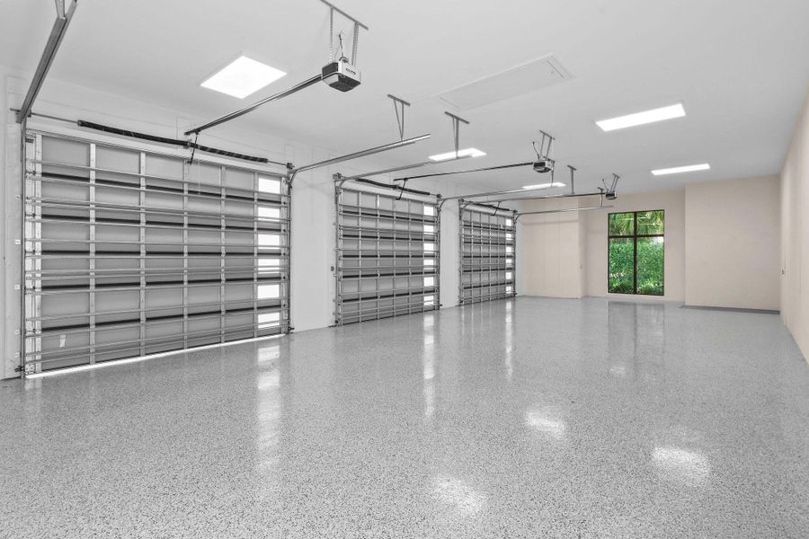 Spacious, unfurnished interior of a new home in , North Palm Beach (Image 23).