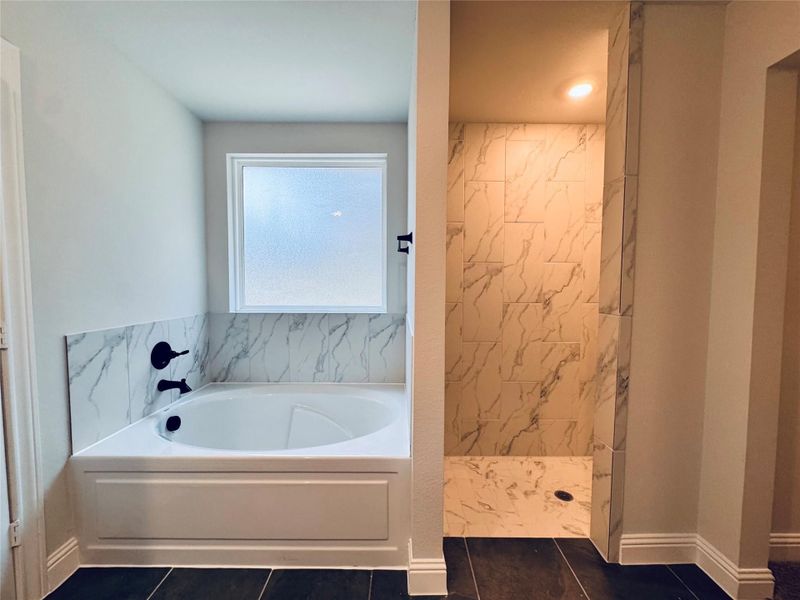 Furnished interior view inside a new home in Encino Estates, Dayton (Image 6).