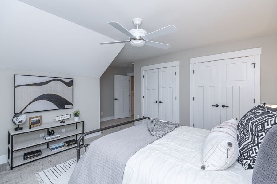 Representative furnished interior of a home built from the Putnam by Center Park Homes in Central Estates, Summerville (Image 20). Representative furnished interior of a home built from the Putnam by Center Park Homes in Central Estates, Summerville (Image 20).