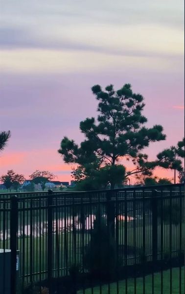 Community amenities in Elyson, Katy (Image 23).