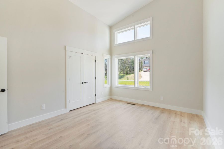 Spacious, unfurnished interior of a new home in , Hickory (Image 17).