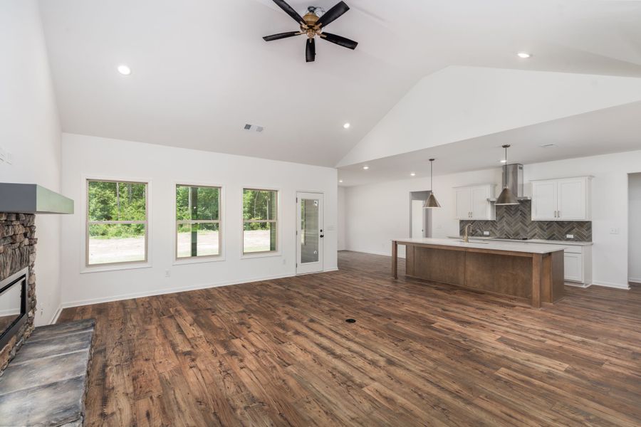 Image 45 of a home in Stewart Estates.