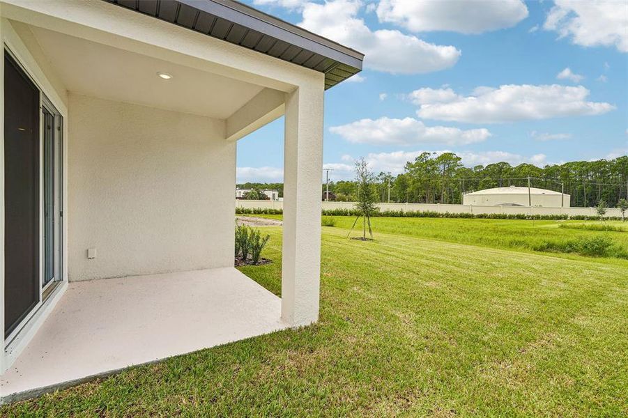Exterior details and patio area of a home in Legends Preserve - Signature Series, Daytona Beach (Image 22).