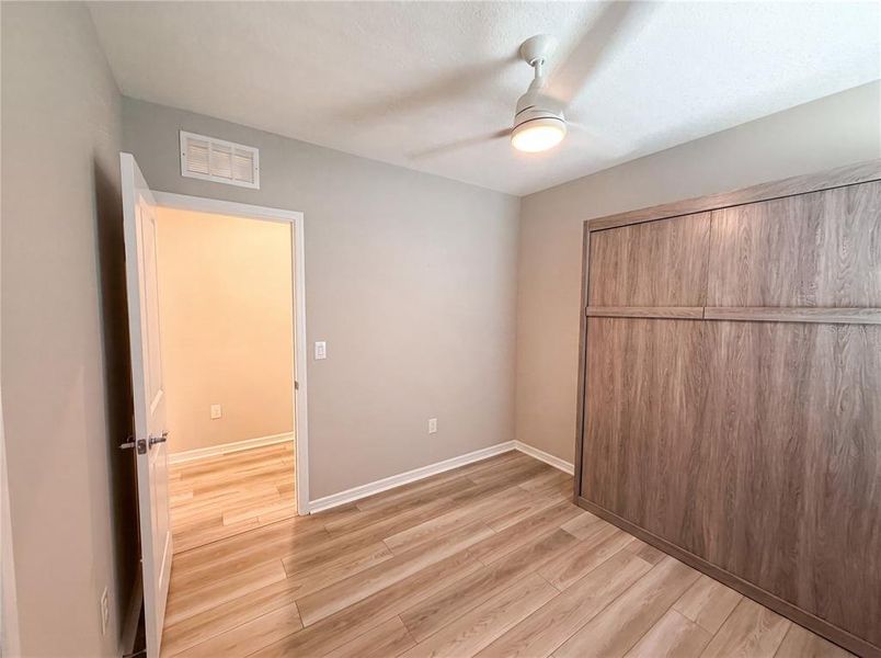 Spacious, unfurnished interior of a new home in Del Webb Stone Creek, Ocala (Image 16).