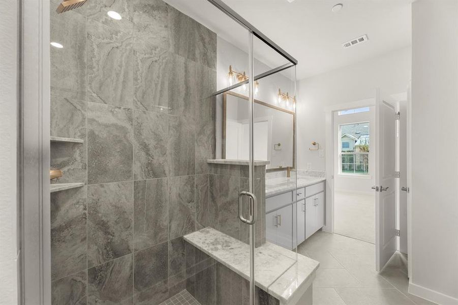 23. 628 Oakridge - Bath (3) 23. 628 Oakridge - Bath (3)