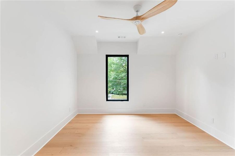 Spacious, unfurnished interior of a new home in , Atlanta (Image 22). Spacious, unfurnished interior of a new home in , Atlanta (Image 22).