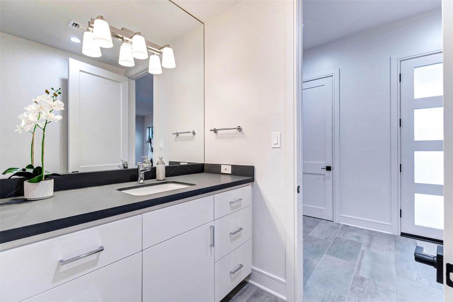 Furnished interior view inside a new home in , Houston (Image 28). Furnished interior view inside a new home in , Houston (Image 28).