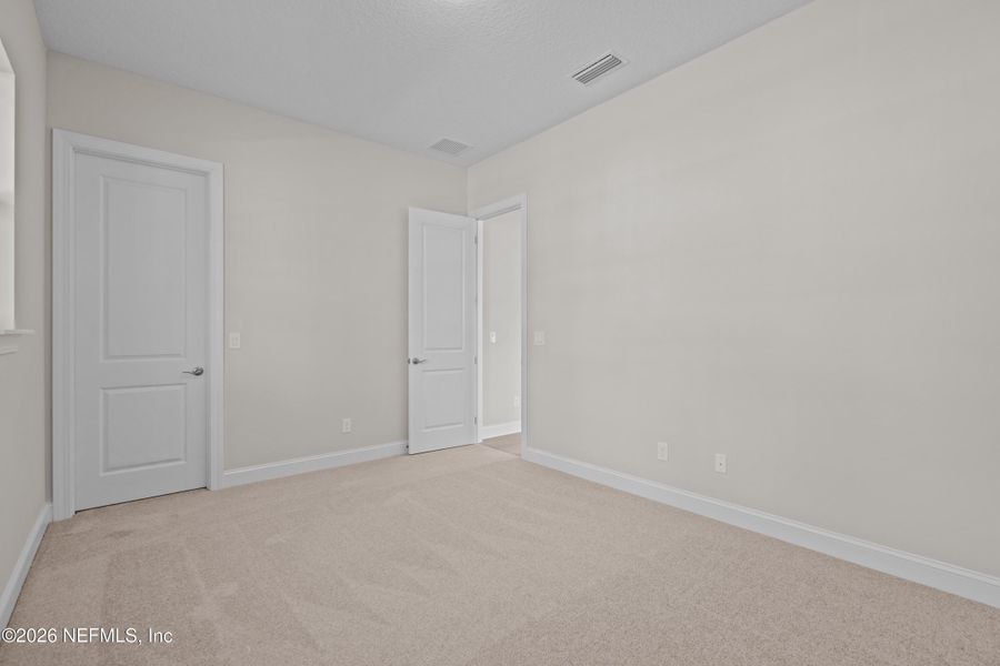 Spacious, unfurnished interior of a new home in SilverLeaf, St. Augustine (Image 36).
