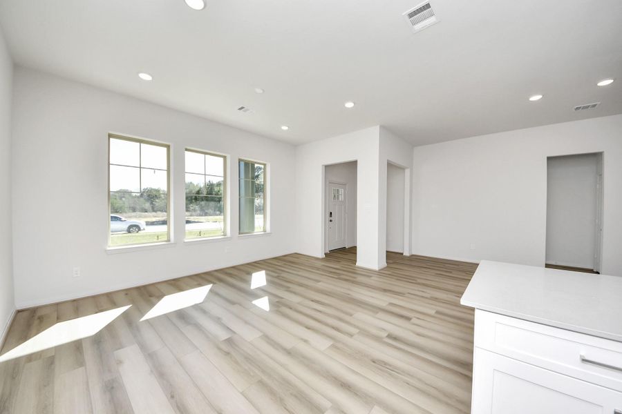 Photos are representative and may not reflect the exact unit.