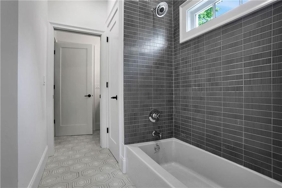 Image 38 of a home in .