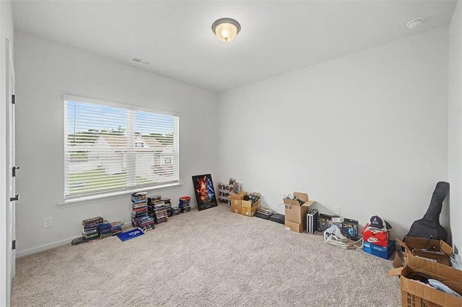 Spacious, unfurnished interior of a new home in , Rome (Image 43).