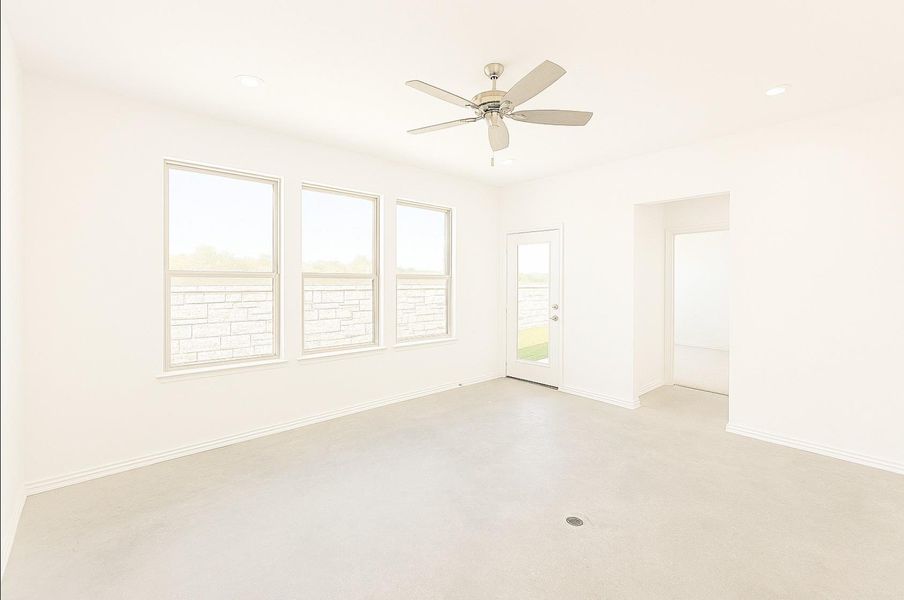 Spacious, unfurnished interior of a new home in La Cima, San Marcos (Image 14).